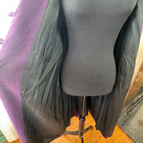 Vintage 60s coat, plum purple, lavender trim & buttons, Mod fall spring, 12/14 - Picture 12 of 12